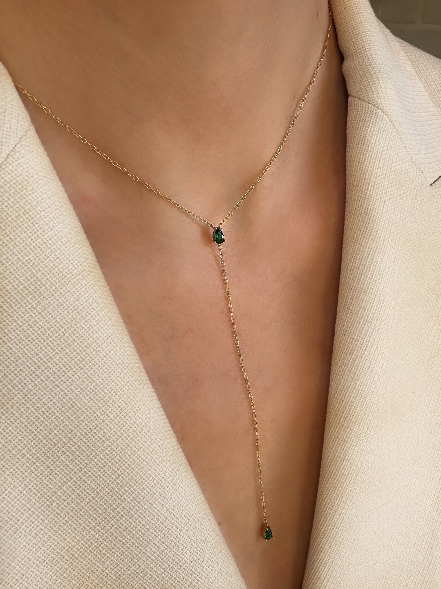 Drop Necklace in Green