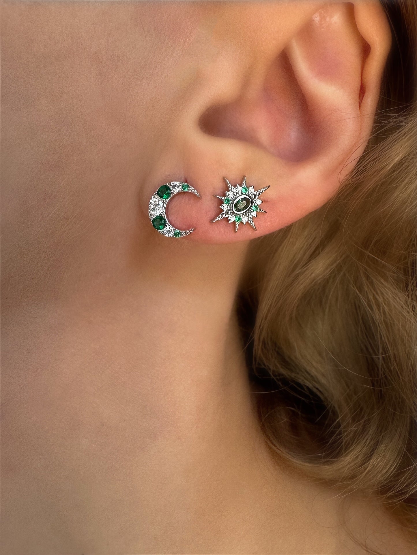 Star&Moon Green Stud Earrings in Silver