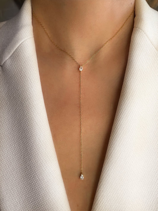 Drop Necklace in White